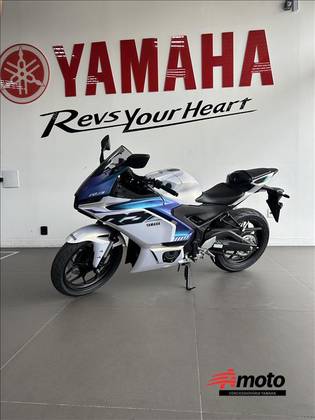 YAMAHA YZF R3 ABS CONNECTED 